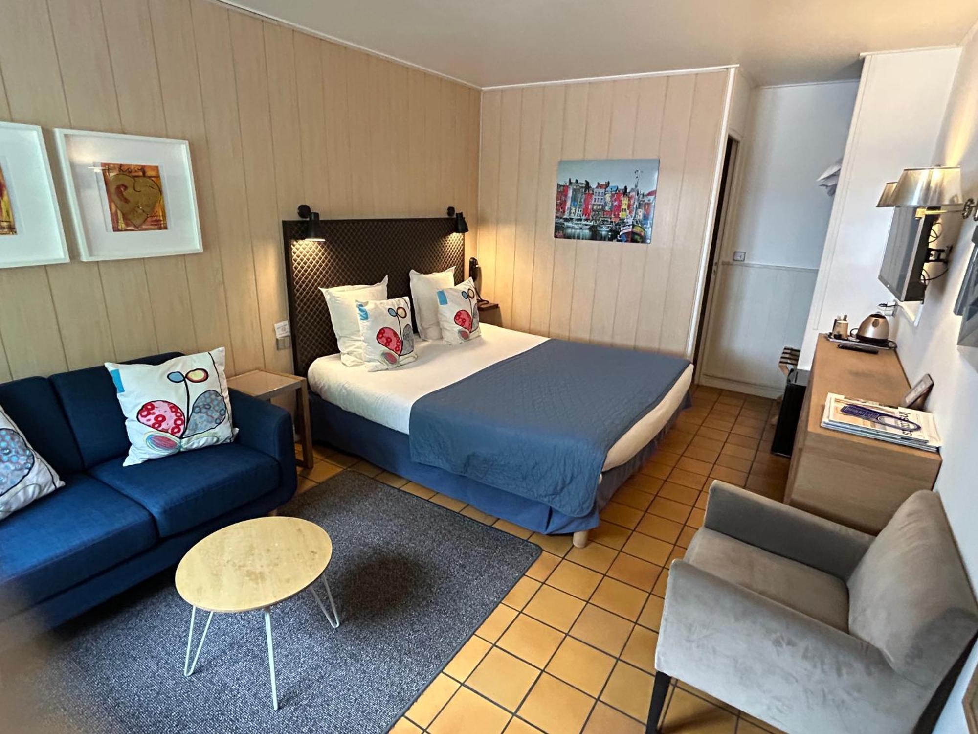 Hotel Monet La Rivière-Saint-Sauveur Zewnętrze zdjęcie